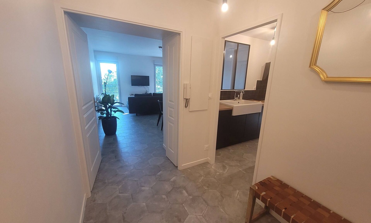 Pont des Demoiselles-Montaudran-La Terrasse Apartment | Beautiful contemporary apartment close to amenities