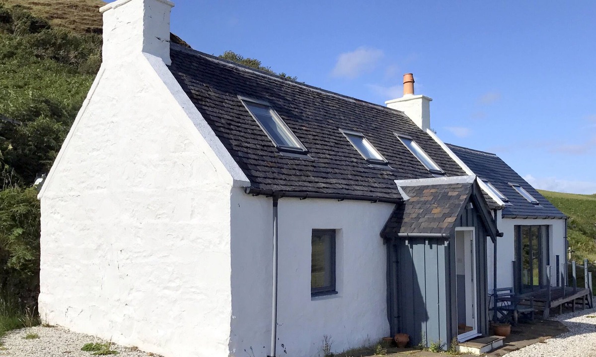 Teangue Cottage | Beautiful converted croft house with stunning views