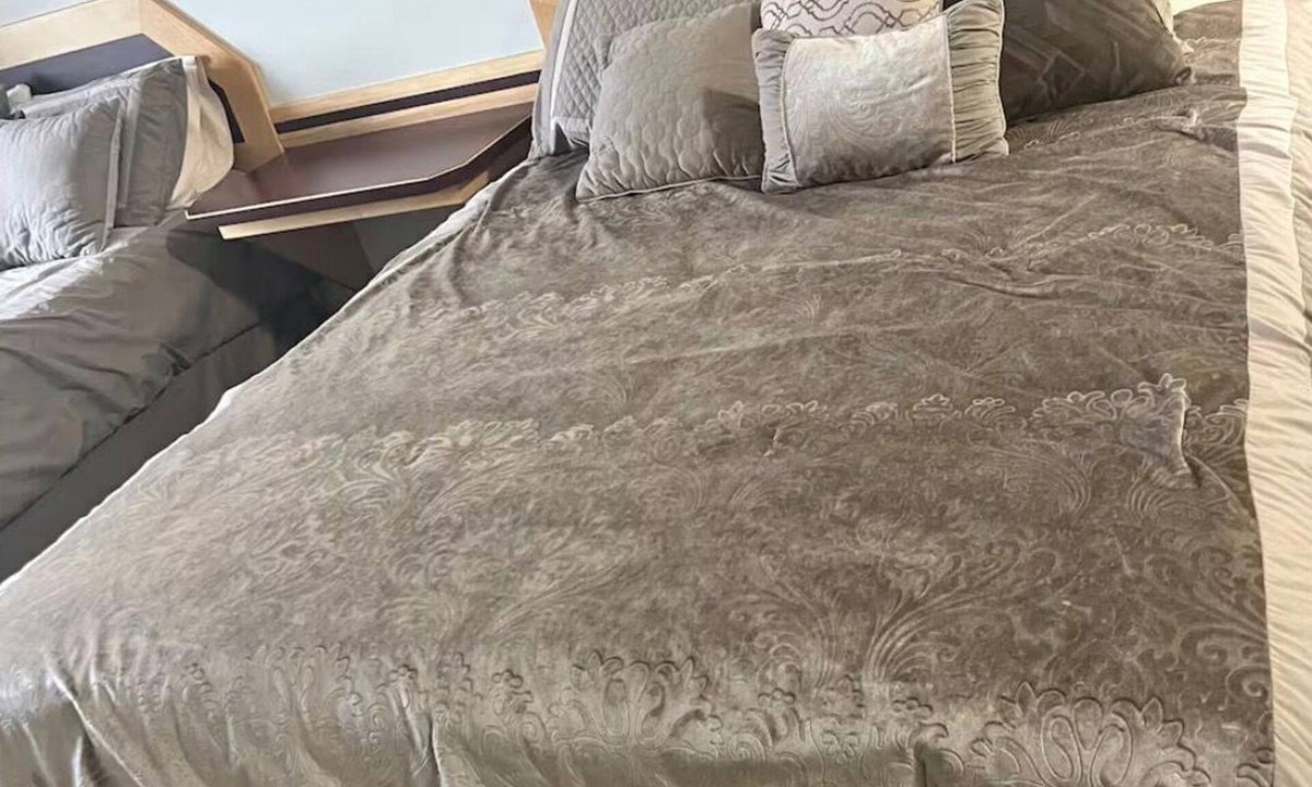 Wynyard Apartment | Beautiful corporate apartment with AC in vibrant Wynyardnsleep upto 6 people