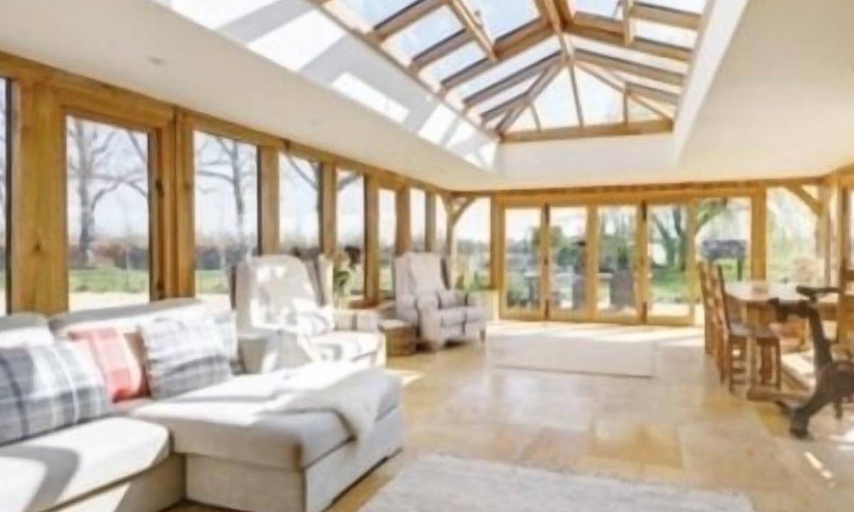 Alvescot Other | Beautiful Cotswold Farmhouse