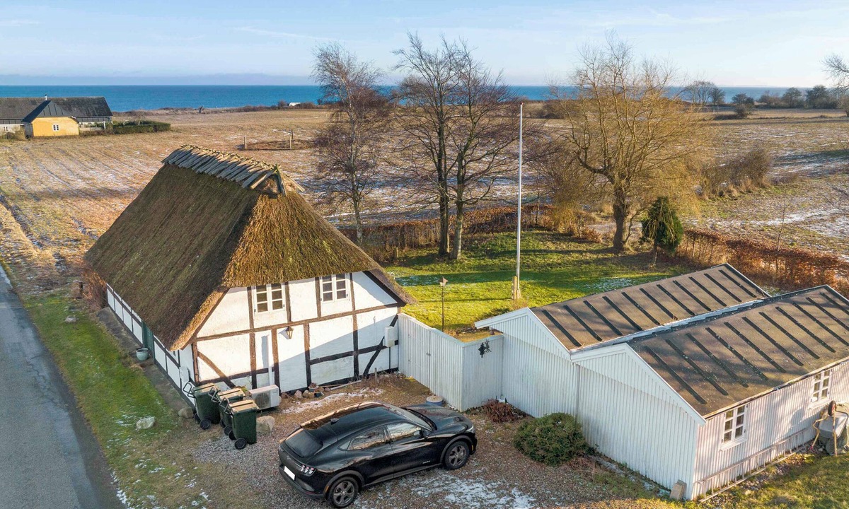 Tranekaer House | Beautiful cottage in Tranekær, 200 m to.