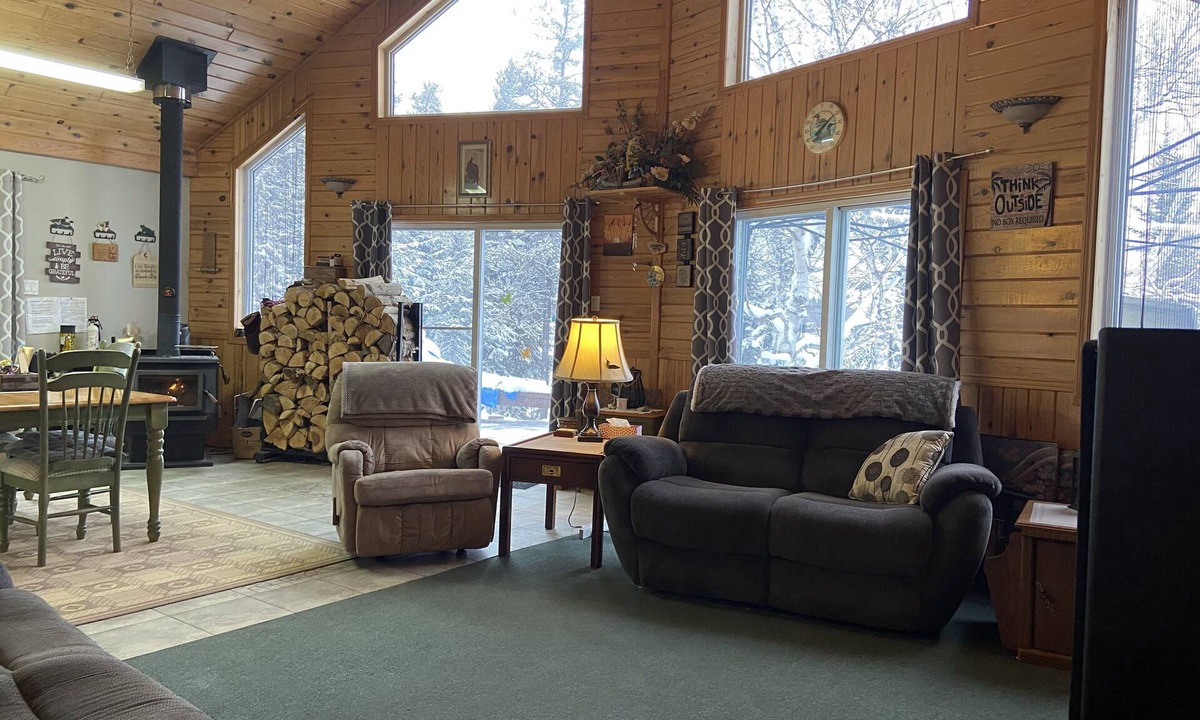 South Porcupine Cottage | Beautiful Cottage near Timmins