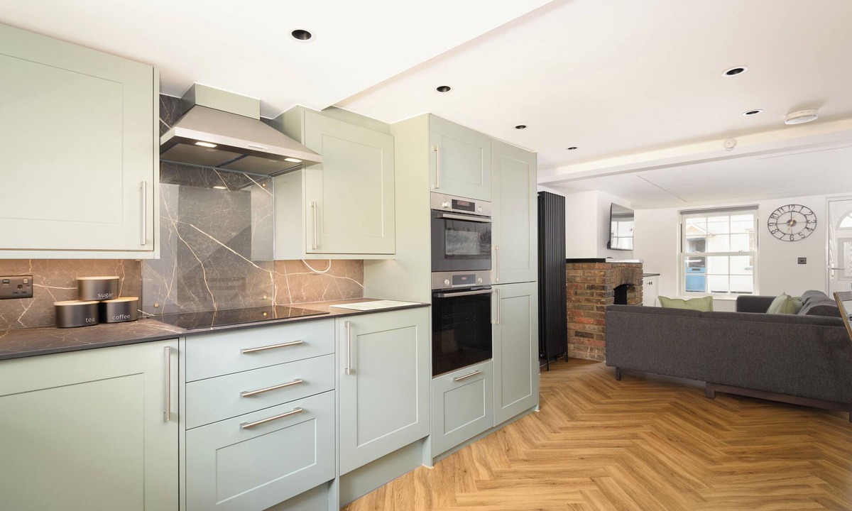 Redbourn Cottage | Beautiful Cottage with a modern twist!