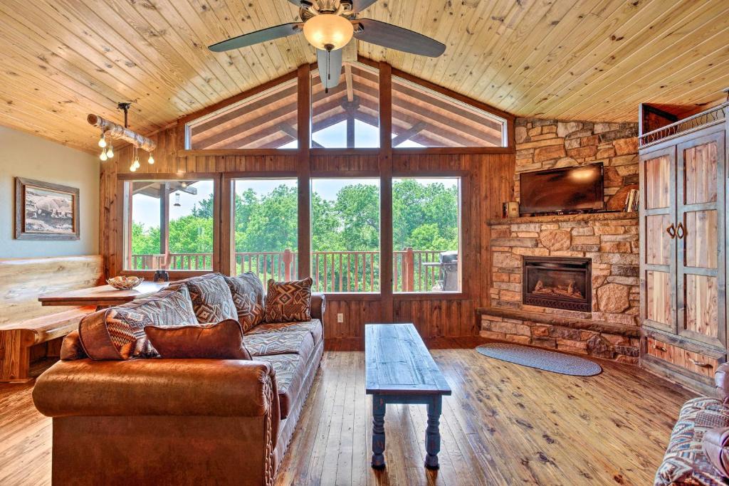 Caddo County House | Beautiful Country Cabin on Crooked Creek Farm!