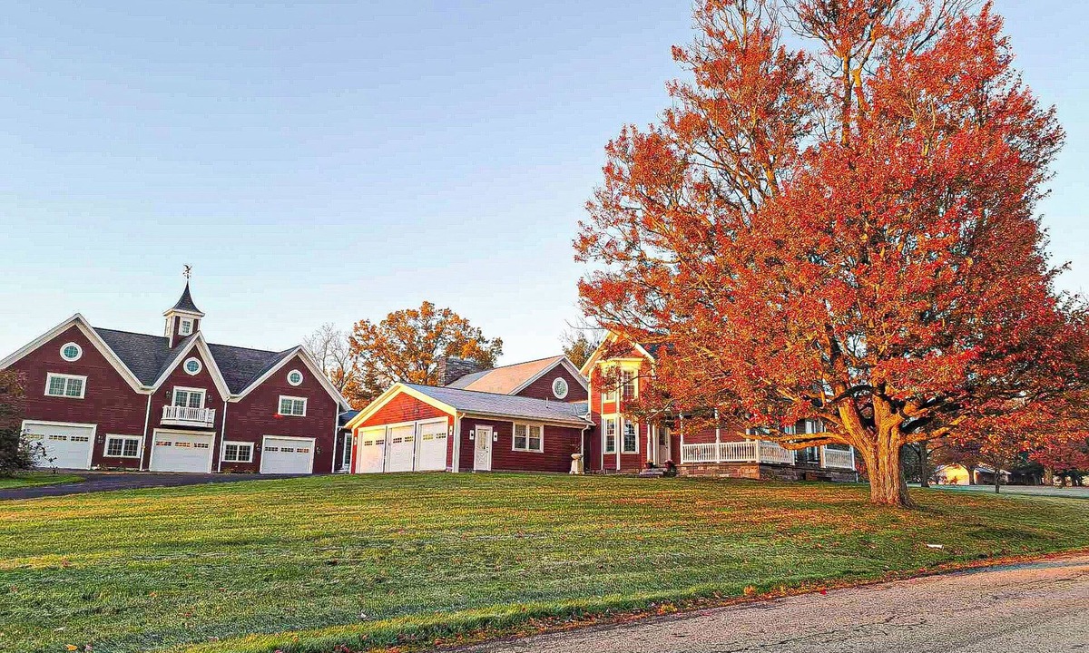 Hadley House | Beautiful country estate perfect for reunions, retreats or large family getaway!