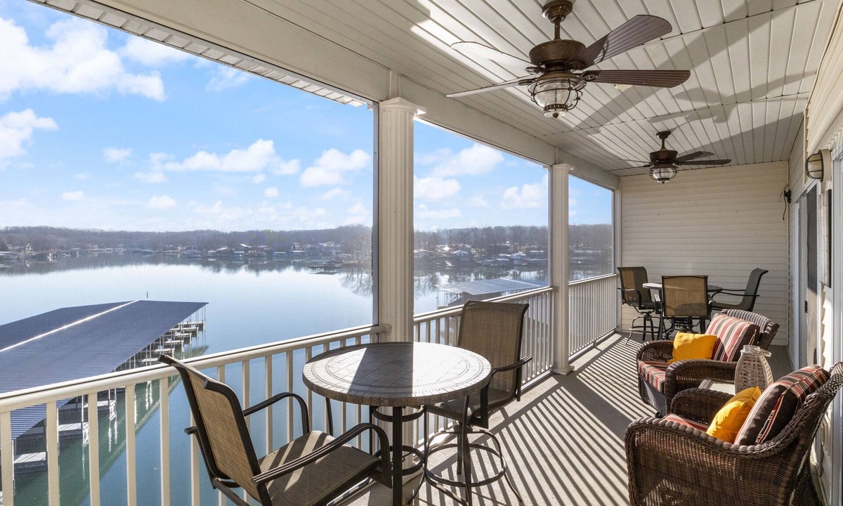 Sunrise Beach Condo | Beautiful Cove Views & Plenty Relaxing Spaces