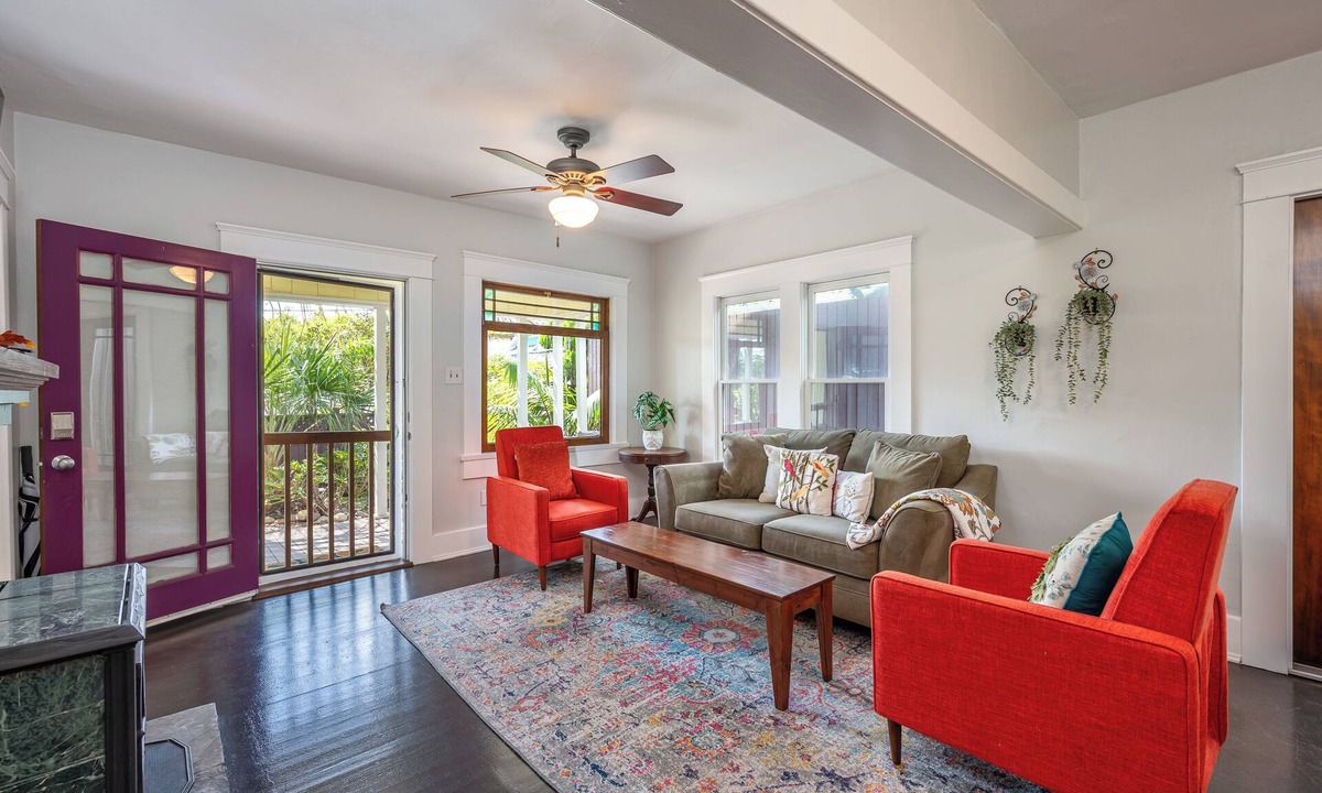 University Heights House | Beautiful Craftsman - 5 Min to Zoo - 92 Walk Score
