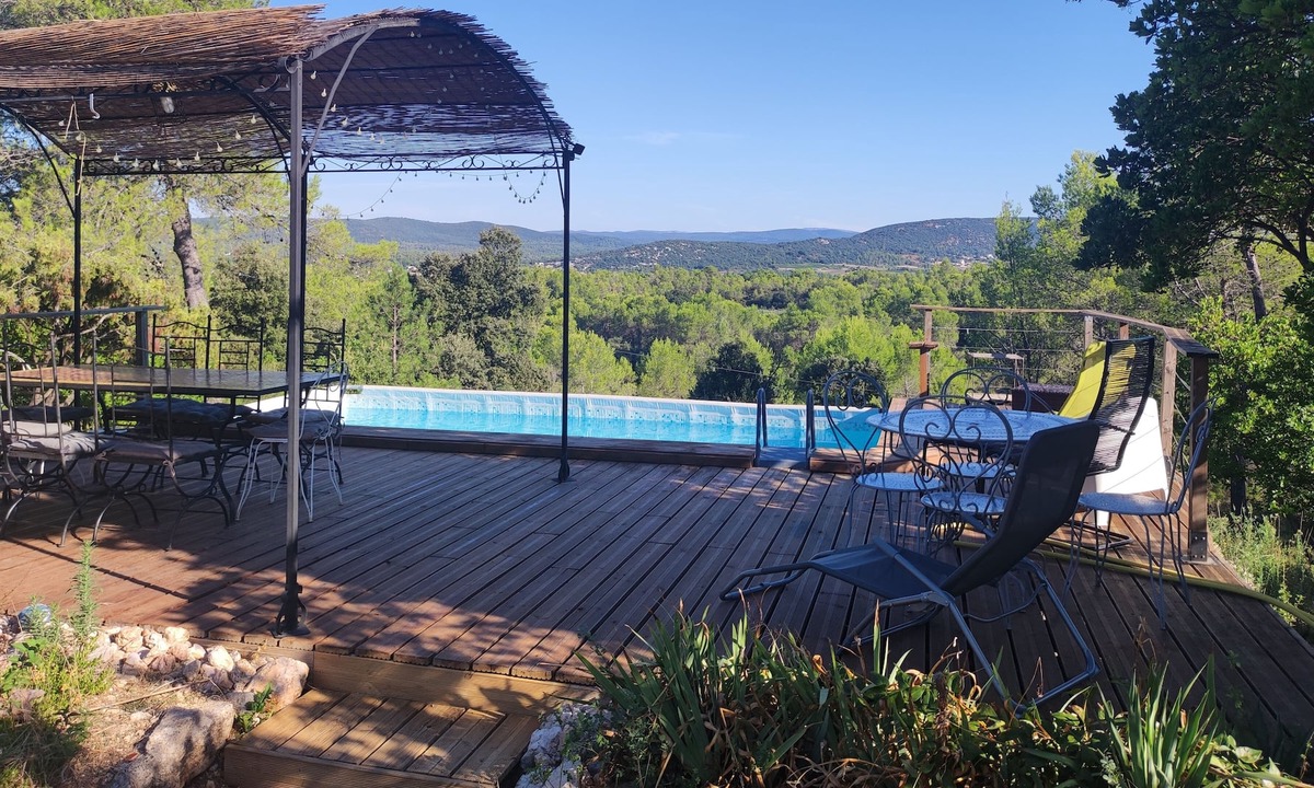 Montarnaud Villa | Beautiful craftsman's house with exceptional view