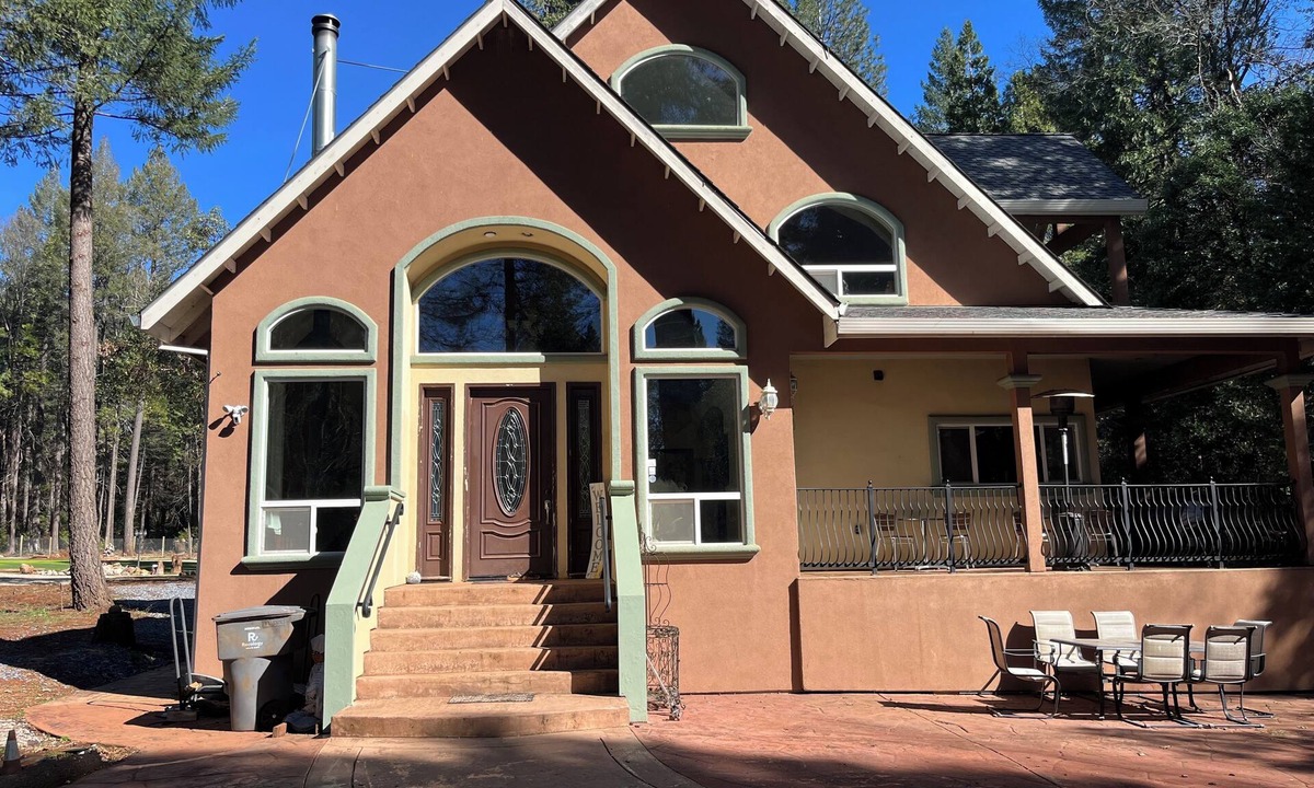 Foresthill House | Beautiful Custom Home On 3 Acre Inground Bbq .wedding venue options DM me.