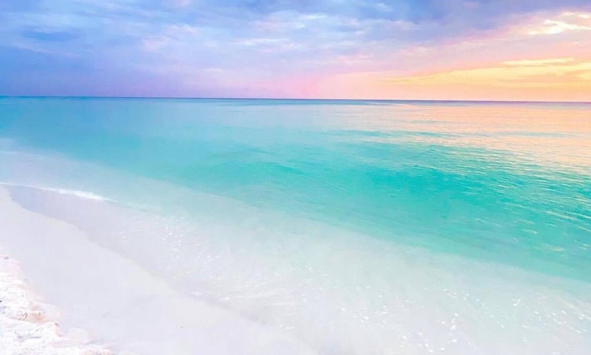 Fort Walton Beach Condo | Beautiful Emerald Beach Condo