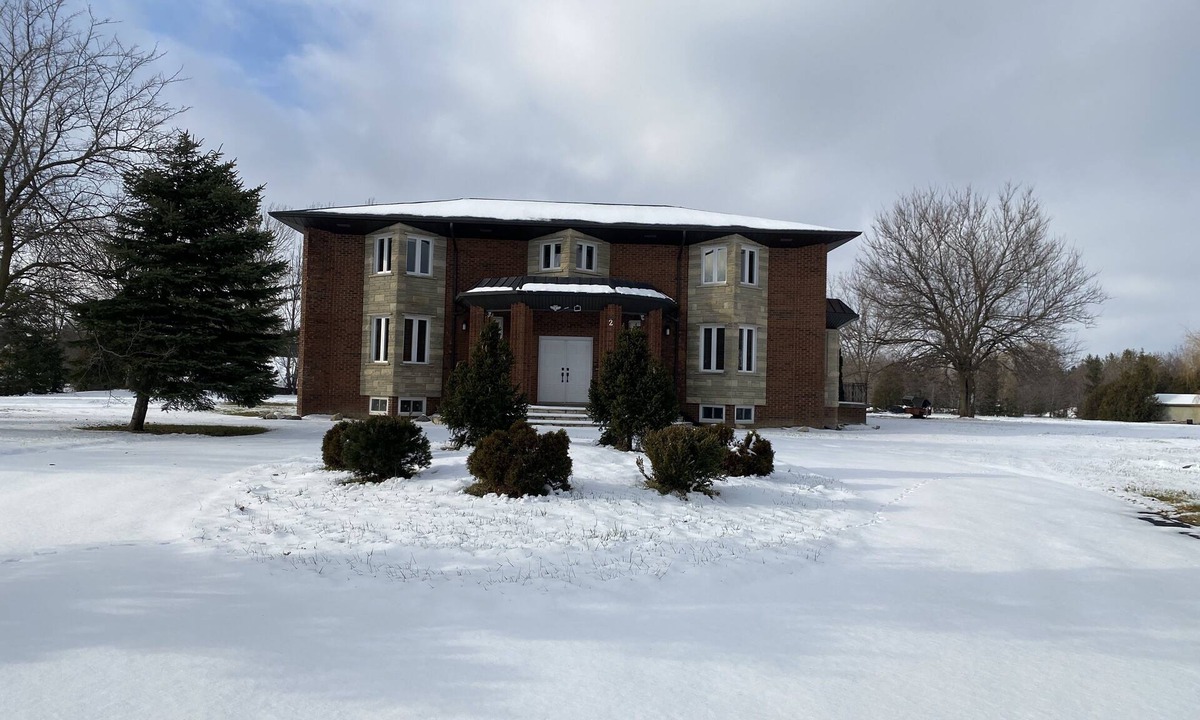 Brampton House | Beautiful Estate Home Getaway
