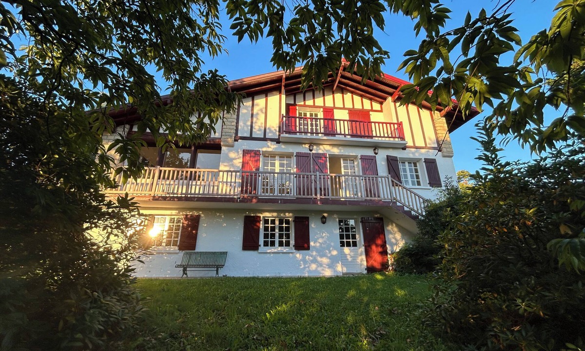 Espelette House | Beautiful family home in the heart of the Basque countryside, less than 30 minutes from the beaches