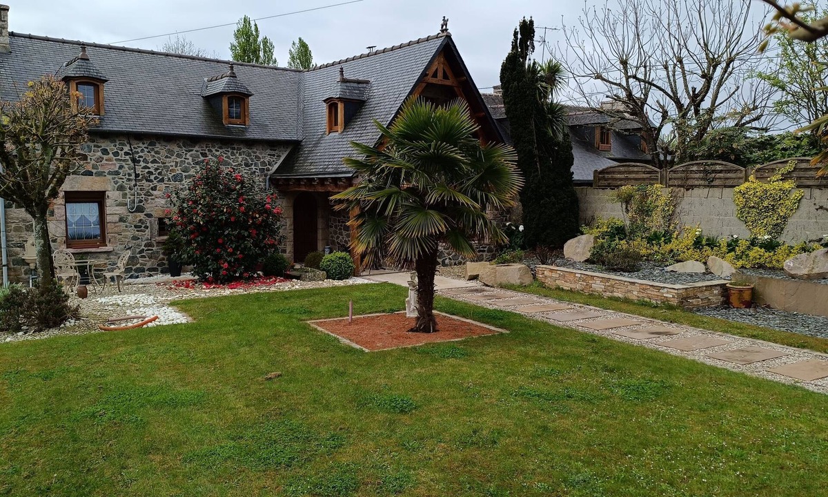 Saint-Alban House | Beautiful farmhouse