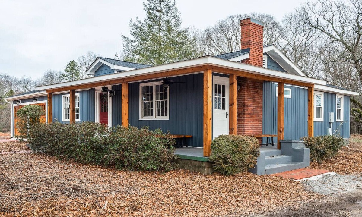 Central House | Beautiful Farmhouse on Private Acreage!