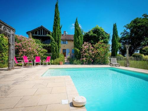 Le Houga Villa | Beautiful farmhouse with private pool