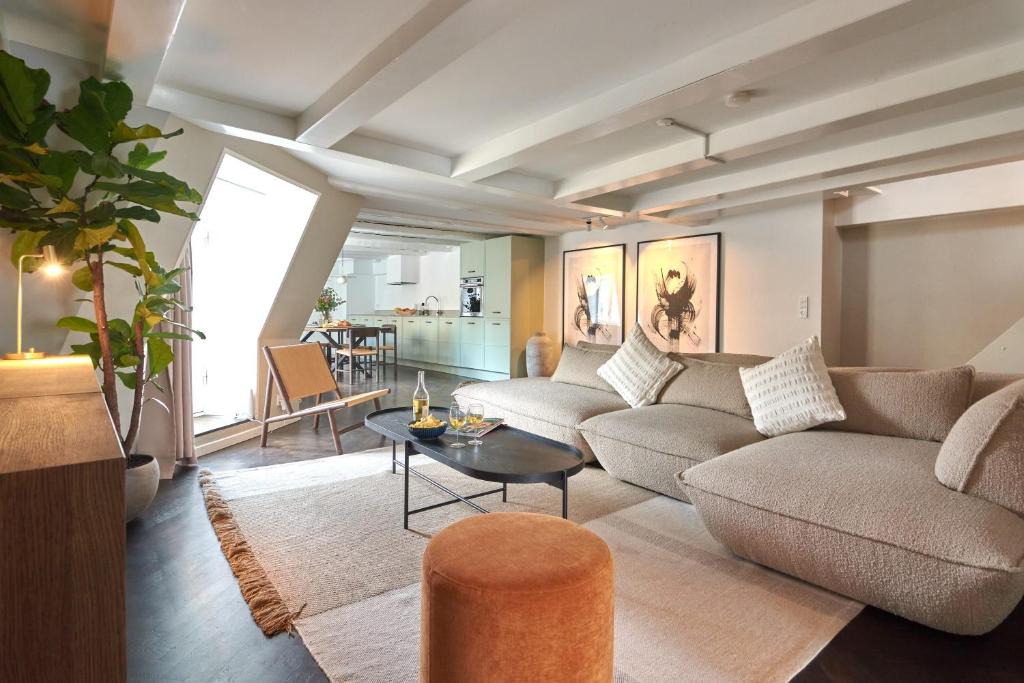 Nyhavn - Amalienborg Apartment | Beautiful Flat in Superb Location