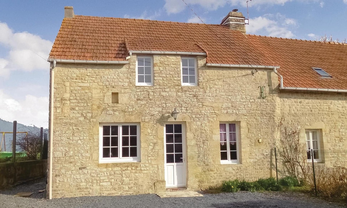 Englesqueville-la-Percee House | Beautiful home in Englesqueville Percee