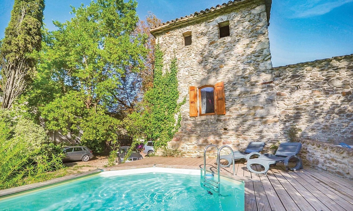 Les Salles-du-Gardon Apartment | Beautiful apartment in Les Salles-du-Gardon