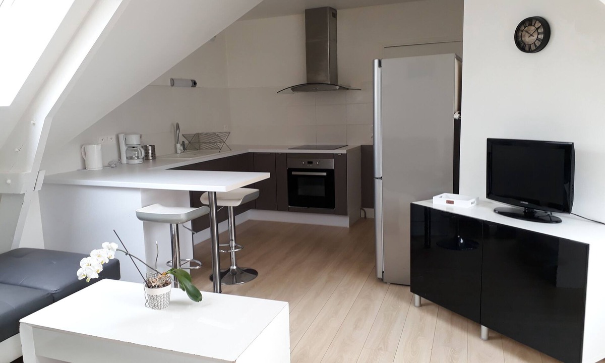 Bayeux Apartment | Beautiful apartment near the landing beaches