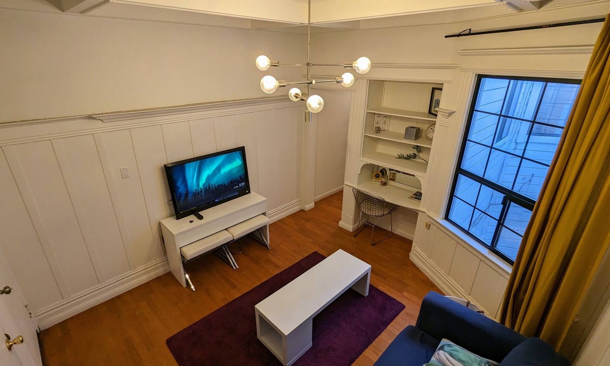 Downtown San Francisco House | Beautiful furnished large 2 bedroom apartment in the heart of San Francisco