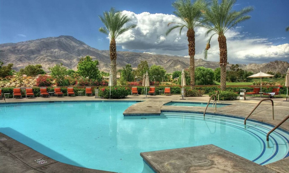 La Quinta House | Beautiful furnished 3bed 3bath detached Casita in a 55+Community La Quinta,CA