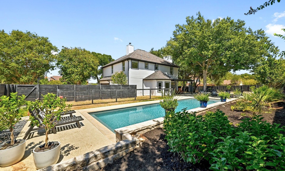 Deer Creek House | Beautiful Gated Home with Pool!