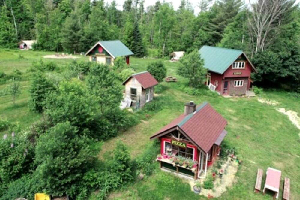 North River House | Beautiful Glamping Tent in the Adirondacks