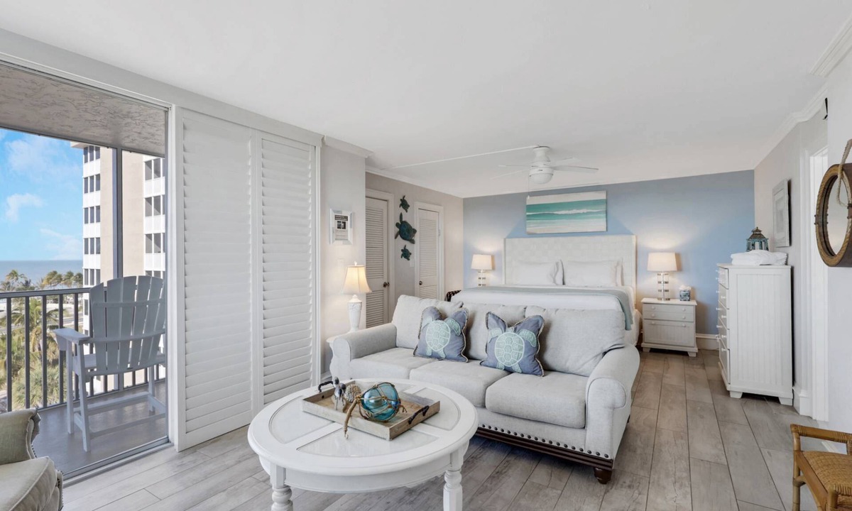 Bonita Springs Condo | Beautiful Gulf View Studio Steps to Bonita Beach | Stunning Sunsets & Heated Pools | Free Parking