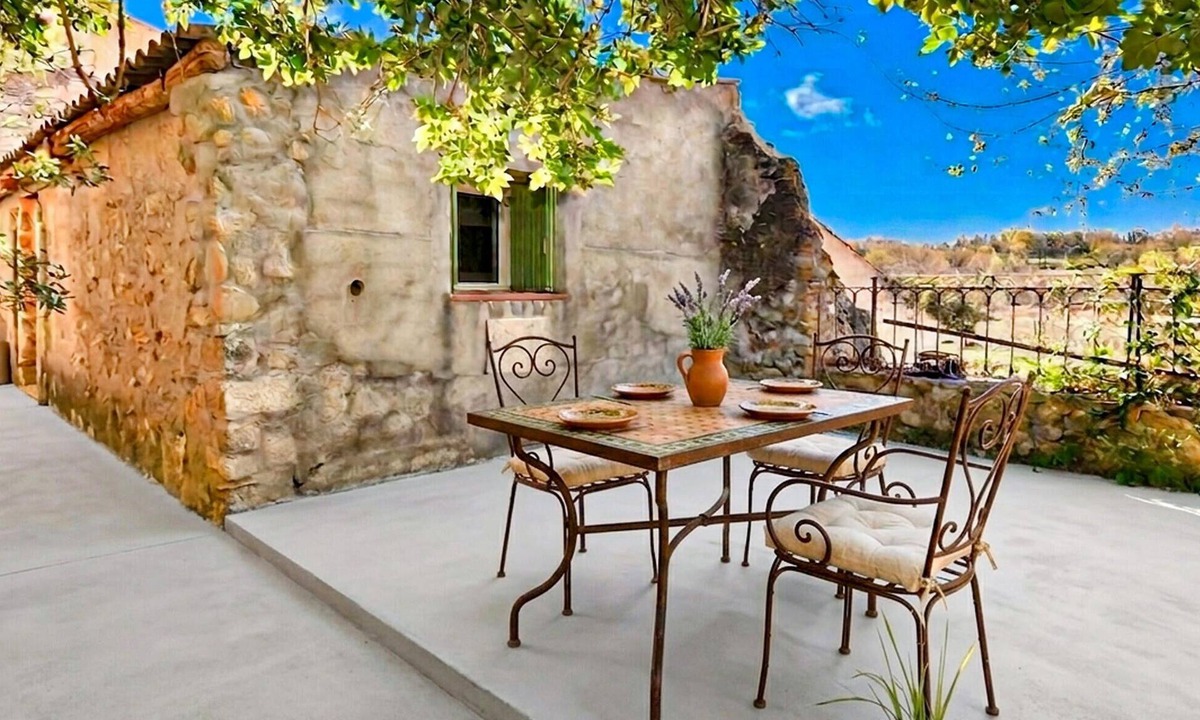 Montagnac-Montpezat House | Beautiful home in Montagnac-Montpezat with house a panoramic view