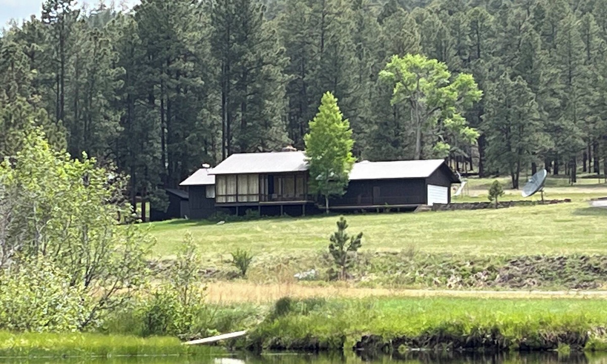 Greer Cabin | Beautiful Hall Creek Estate