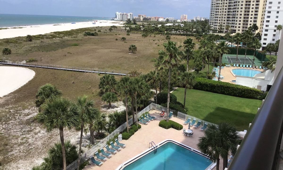 Sand Key Condo | BEAUTIFUL HARBOUR LIGHT TOWERS condo awaits your arrival!