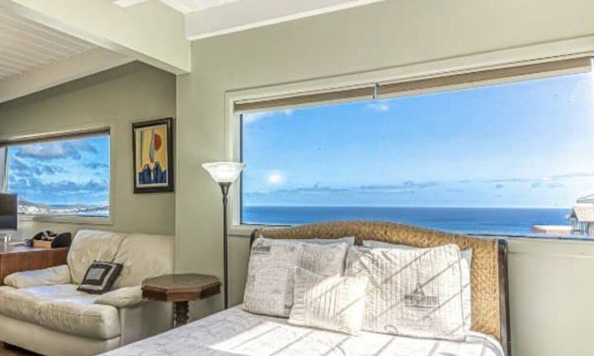 'Aina Haina House | Beautiful Hawaii!nPanoramic Ocean View, a Private Pool!