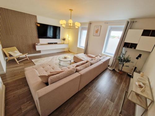 Hautmont Apartment | Beautiful High-End Duplex 2 Bedrooms