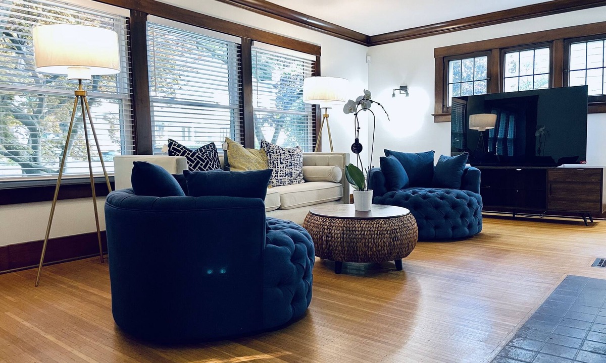 Downtown Rochester House | Beautiful Highland Park home; fast internet-close to Brighton,