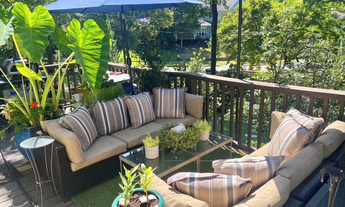 Hillcrest House | Beautiful Hillcrest bungalow.