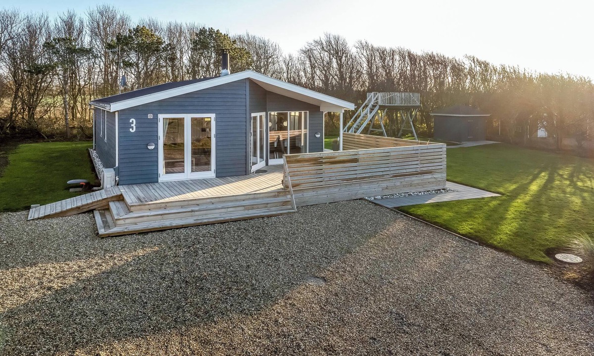 Vestervig House | Beautiful holiday home with a lovely view of the fjord and the sea.