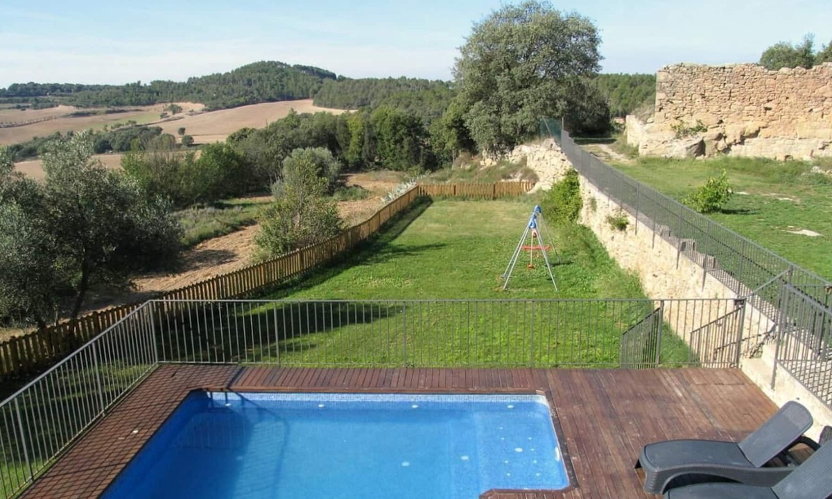 Viver i Serrateix Cottage | Beautiful holiday home with stunning views. Private pool and barbecue.