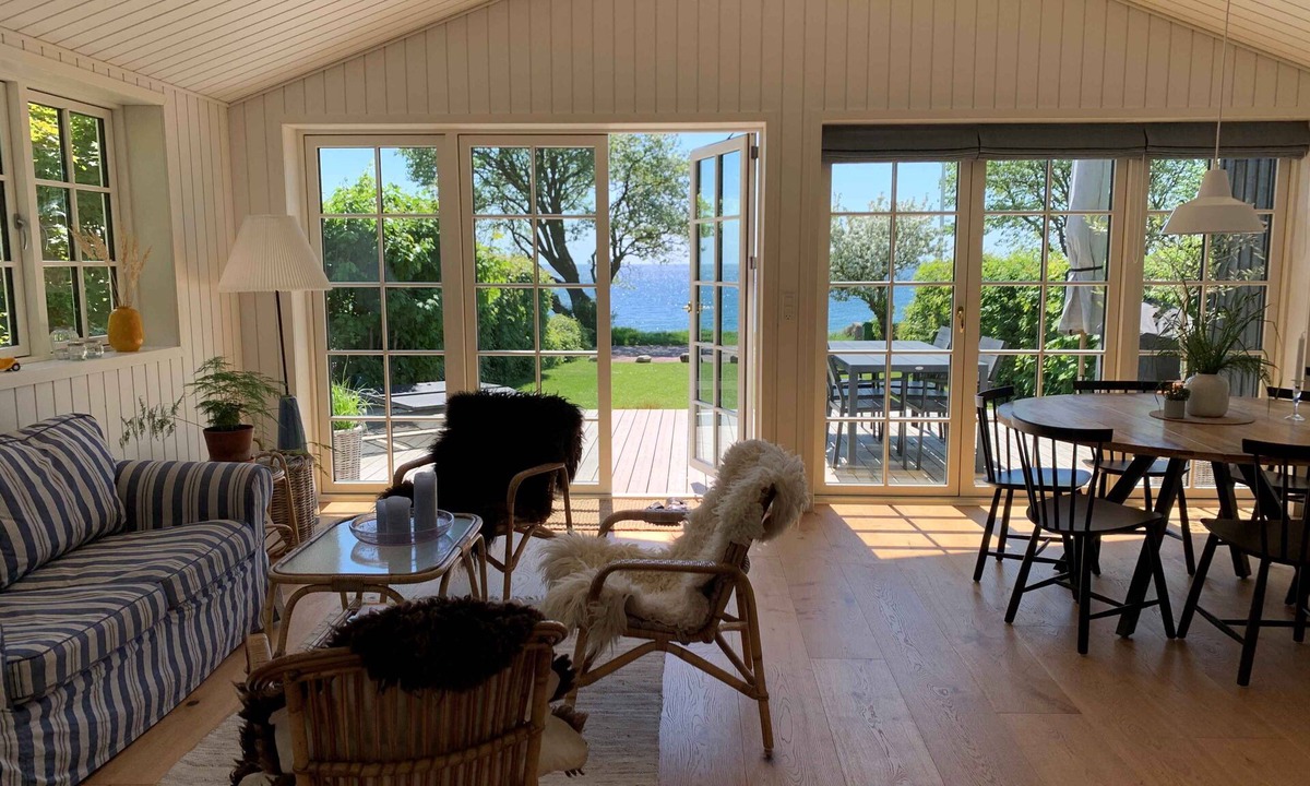 Ronne House | Beautiful holiday home from 2021 with a lovely seaview