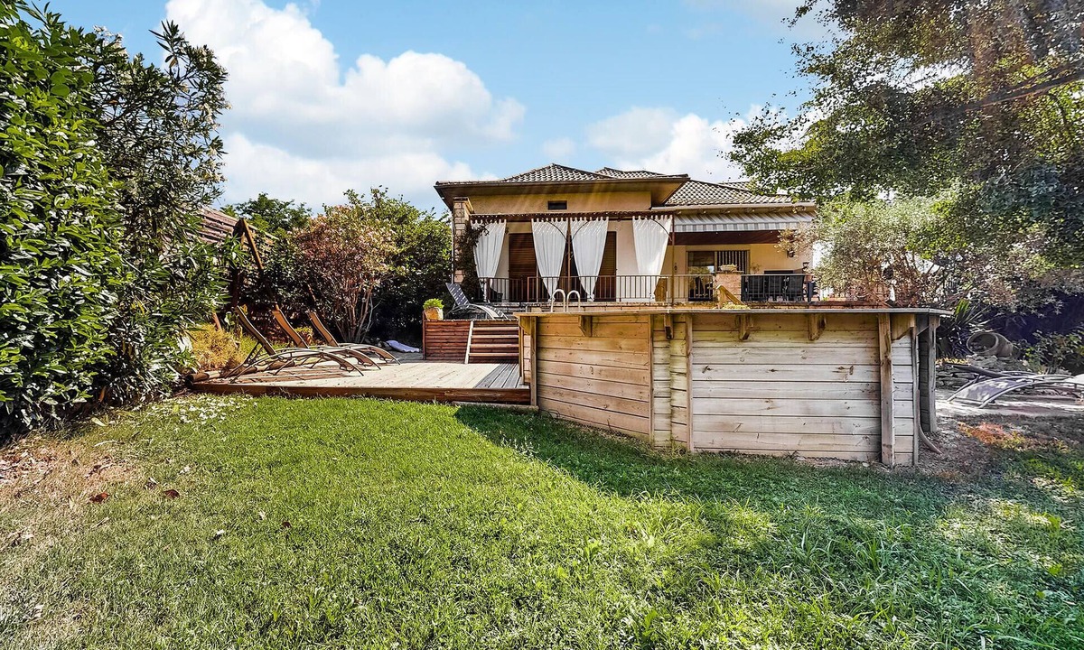 Lamotte-du-Rhone House | Beautiful home in Lamotte Du Rhone