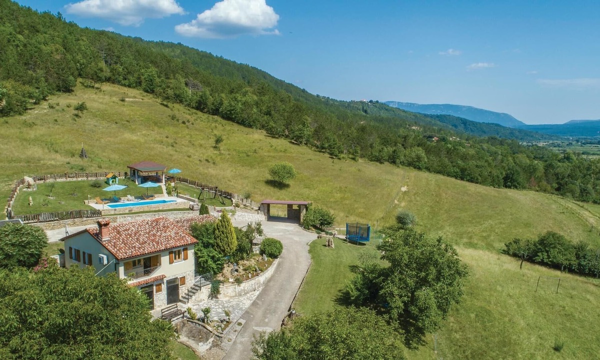 Gracisce House | Beautiful home in Gologoricki Dol