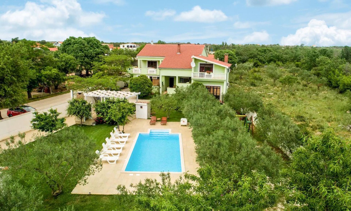 Sveti Filip i Jakov House | Beautiful home in Sv. Filip i Jakov
