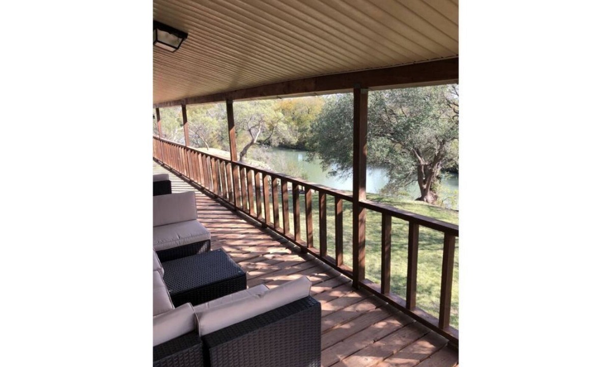 Hext House | Beautiful home in a private country setting overlooking the San Saba River.