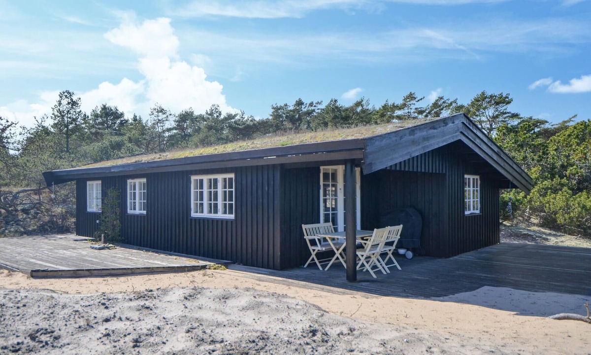 Anholt House | Beautiful home in Anholt with WiFi