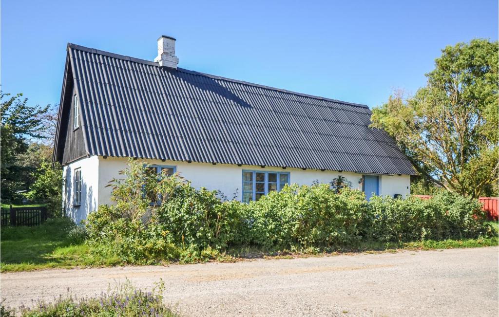 Anholt House | Beautiful Home In Anholt With Kitchen