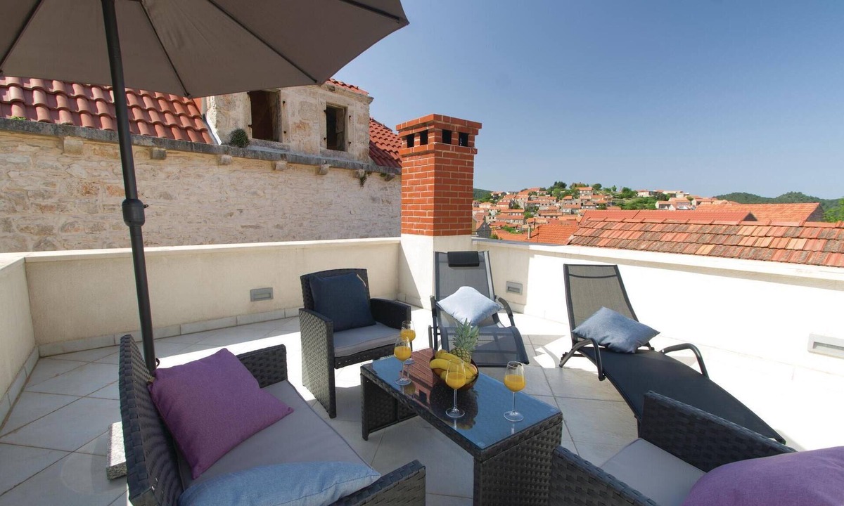 Blato House | Beautiful home in Blato with WiFi