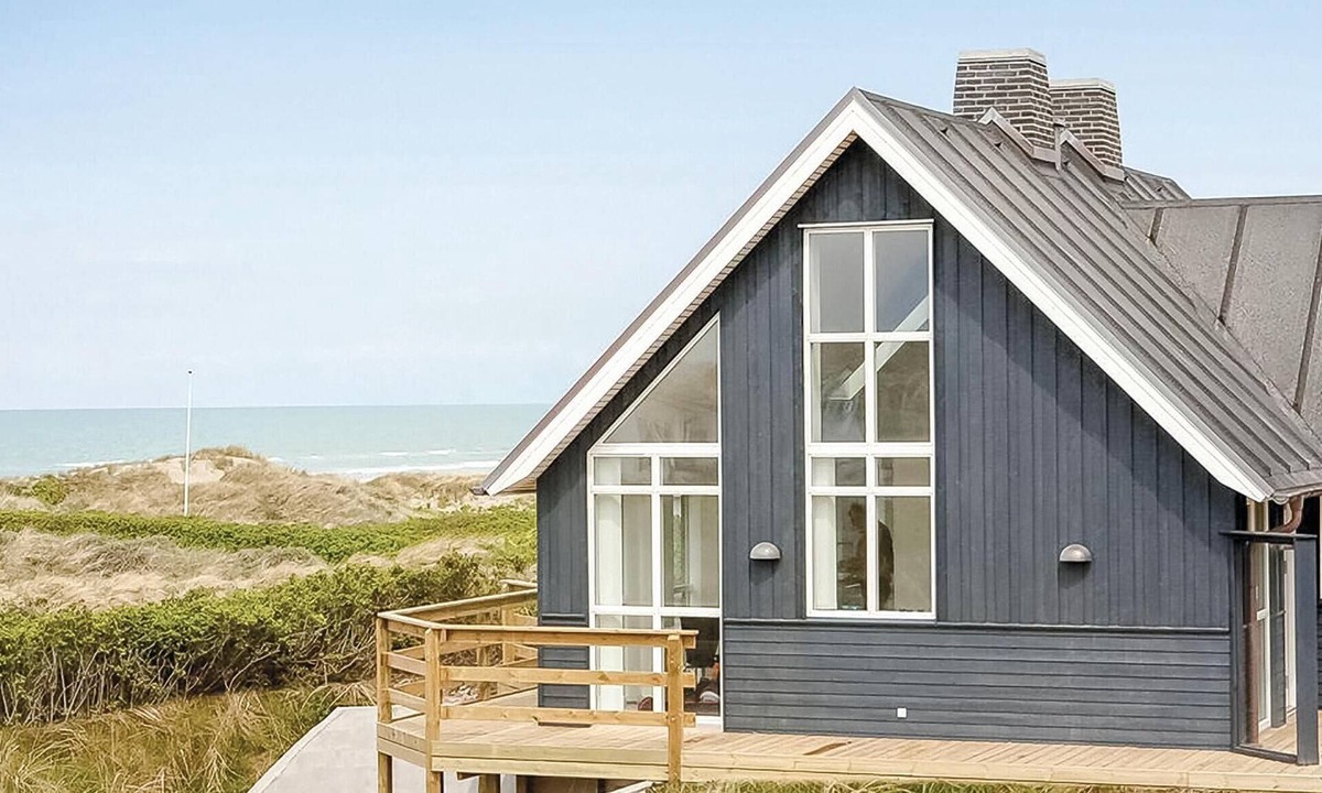 Blokhus House | Beautiful home in Blokhus with sauna