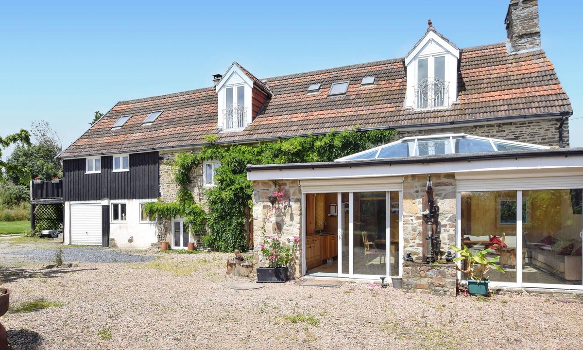 Vire-Normandie House | Beautiful home in Coulonces