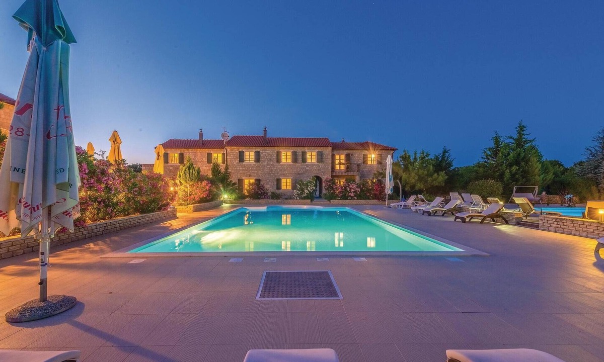 Drinovci House | Beautiful home in Drinovci
