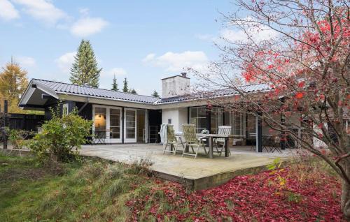 Udsholt House | Beautiful Home In Gilleleje With Wifi