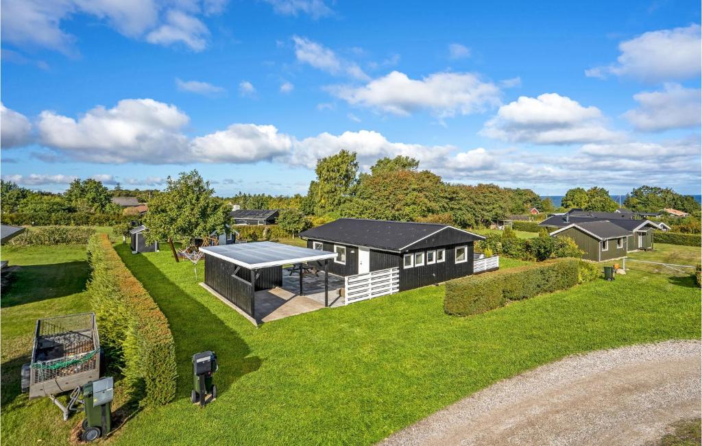 Bønnerup Strand House | Beautiful Home In Glesborg With Kitchen